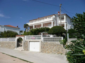 Apartments in Banjol/Insel Rab 17549